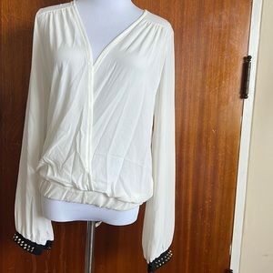 i.ner Blouse with Studded Sleeves Large